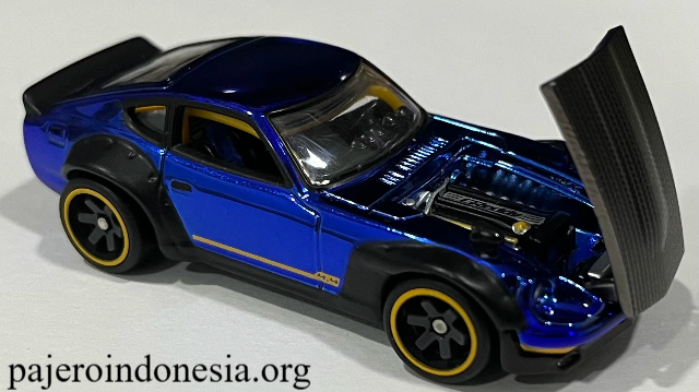 Hot Wheels Red Line Club Hadirkan Datsun 240Z Custom
