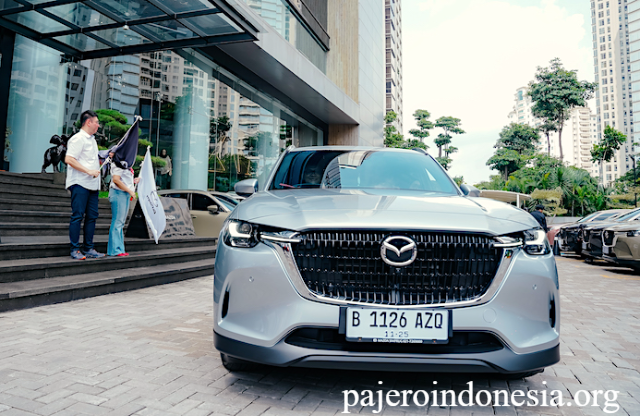 Mazda CX-60 Sport Resmi Diserahkan ke Konsumen Pertama